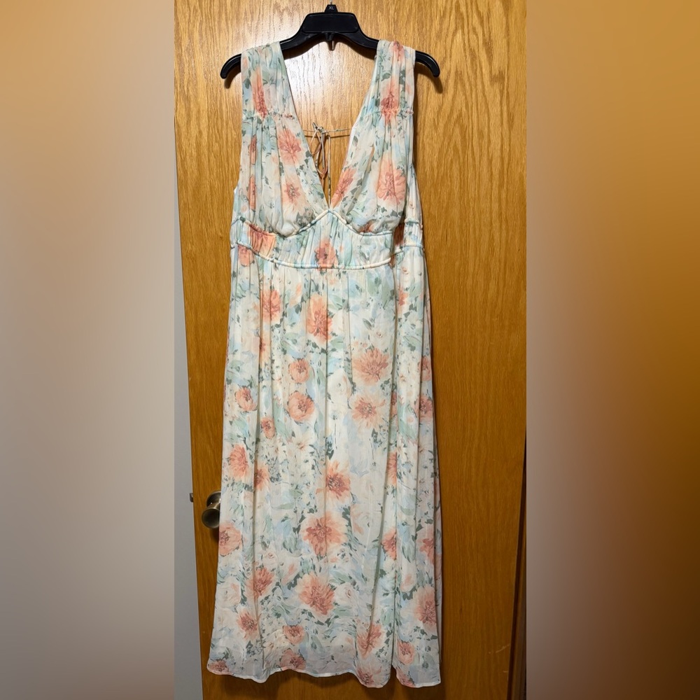 H&M Women’s Cream Maxi Dress with Peach Floral Print NWT XXL
